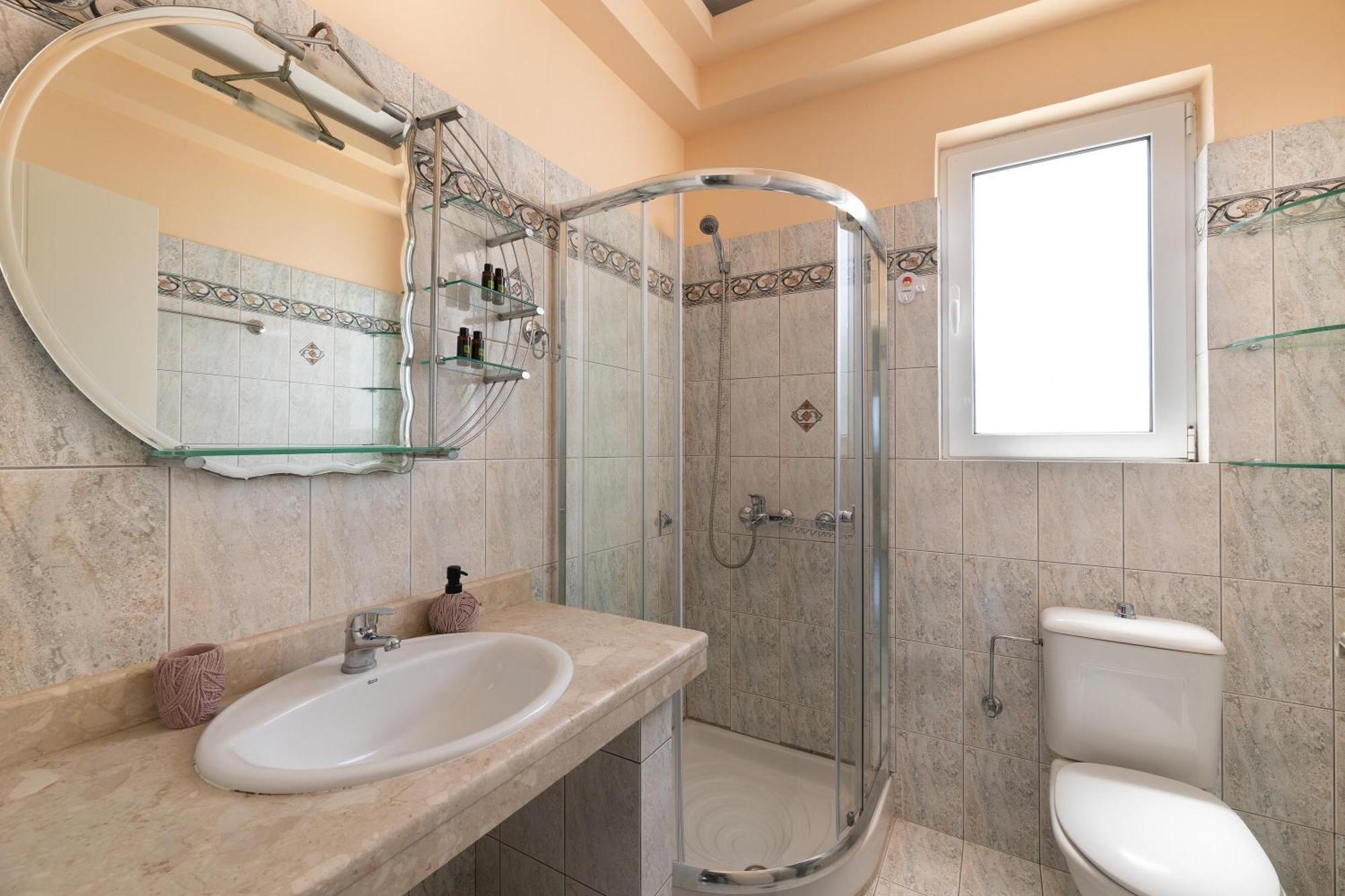 White&Blue Luxury Suites 이알리소스 외부 사진